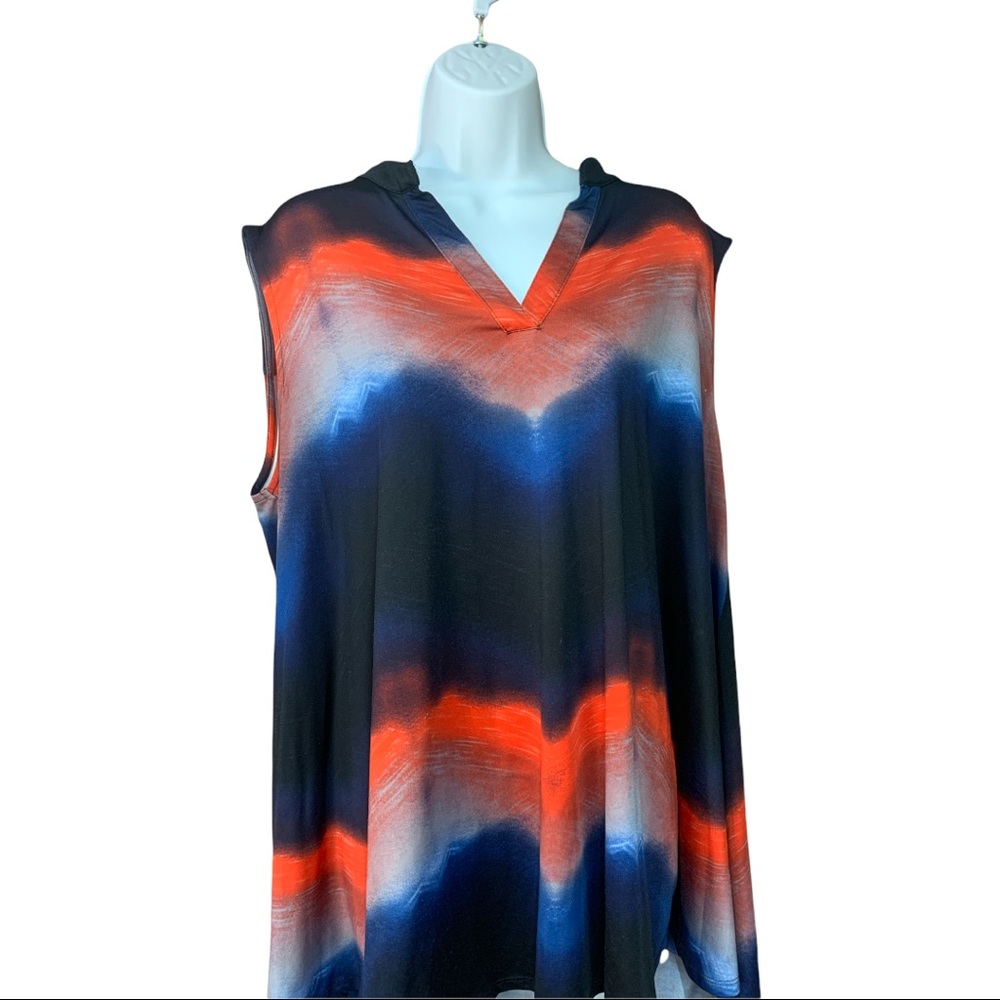 Sz2X V-Neck New Directions Sleeveless Top - Picture 3 of 5